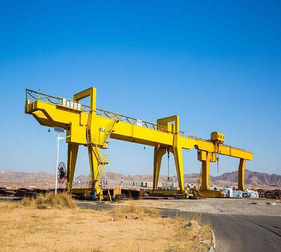 Gantry Crane for Bridge Project.jpg